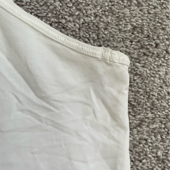 Lululemon keyhole tank - Picture 5 of 5